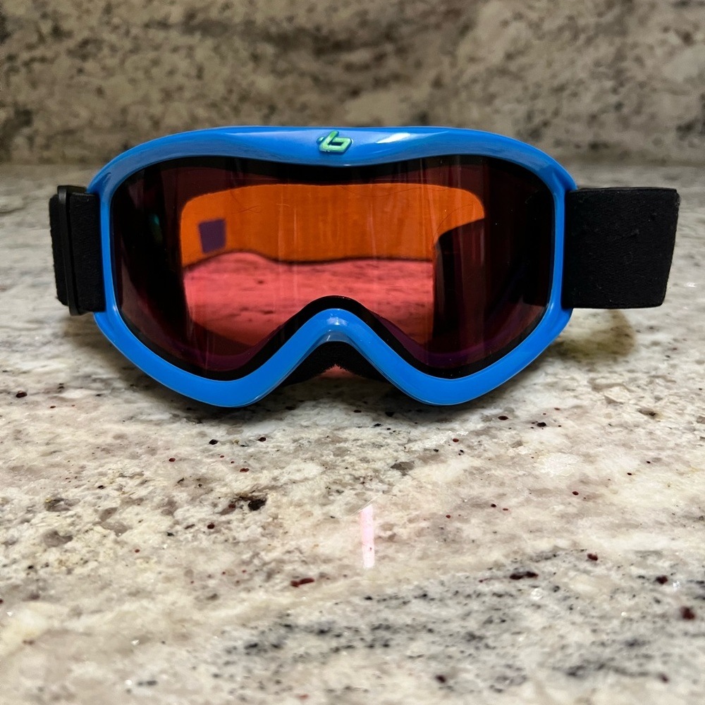 Boys ski goggles